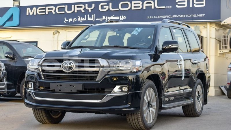 Big with watermark toyota land cruiser estuaire import dubai 5358