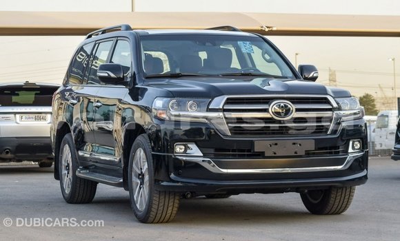 Acheter Import Voiture Toyota Land Cruiser Noir à Import - Dubai, Estuaire Acheter Import Voiture Toyota Land Cruiser Noir à Import - Dubai, Estuaire