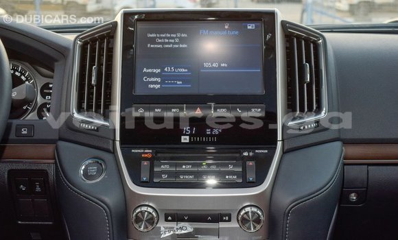 Acheter Import Voiture Toyota Land Cruiser Noir à Import - Dubai, Estuaire Acheter Import Voiture Toyota Land Cruiser Noir à Import - Dubai, Estuaire