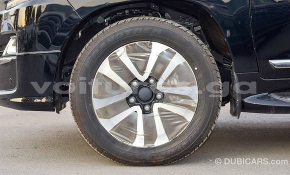 Acheter Import Voiture Toyota Land Cruiser Noir à Import - Dubai, Estuaire Acheter Import Voiture Toyota Land Cruiser Noir à Import - Dubai, Estuaire
