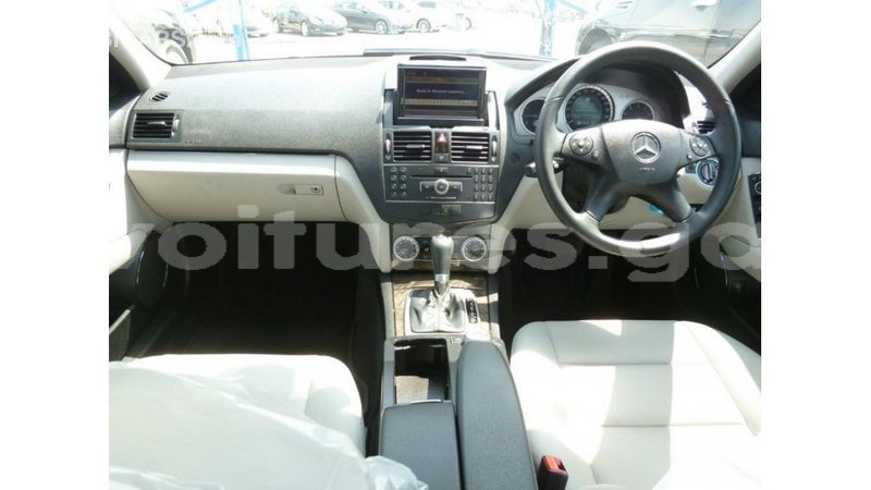 Big with watermark mercedes benz 200 estuary import dubai 5359