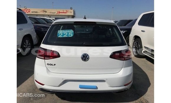 Acheter Import Voiture Volkswagen Golf Blanc à Import - Dubai, Estuaire Acheter Import Voiture Volkswagen Golf Blanc à Import - Dubai, Estuaire