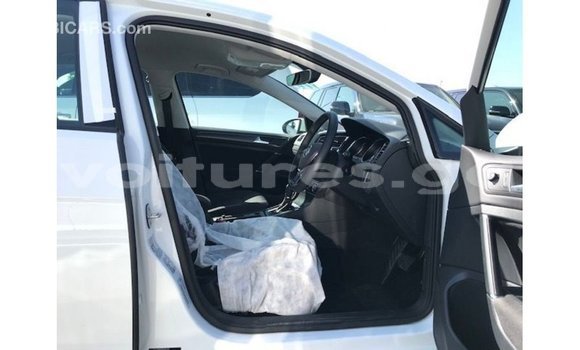 Acheter Import Voiture Volkswagen Golf Blanc à Import - Dubai, Estuaire Acheter Import Voiture Volkswagen Golf Blanc à Import - Dubai, Estuaire