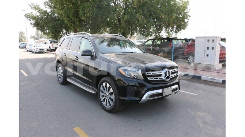 Big with watermark mercedes benz 190 estuary import dubai 5368