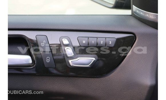 Acheter Import Voiture Mercedes-Benz 190 Noir à Import - Dubai, Estuaire Acheter Import Voiture Mercedes-Benz 190 Noir à Import - Dubai, Estuaire