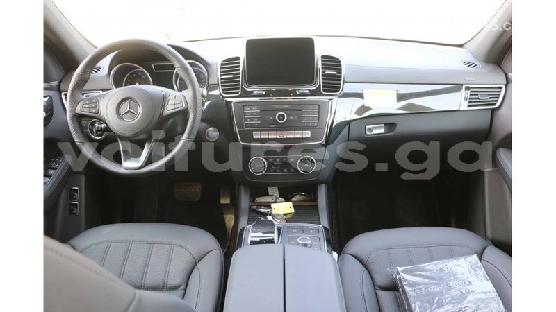 Big with watermark mercedes benz 190 estuaire import dubai 5368