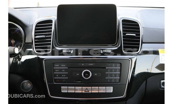 Acheter Import Voiture Mercedes-Benz 190 Noir à Import - Dubai, Estuaire Acheter Import Voiture Mercedes-Benz 190 Noir à Import - Dubai, Estuaire