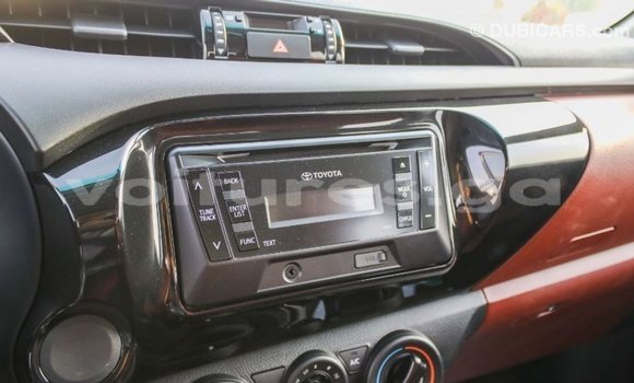 Acheter Import Voiture Toyota Hilux Blanc à Import - Dubai, Estuaire Acheter Import Voiture Toyota Hilux Blanc à Import - Dubai, Estuaire