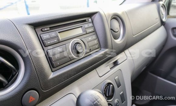 Acheter Import Voiture Nissan Urvan Blanc à Import - Dubai, Estuaire Acheter Import Voiture Nissan Urvan Blanc à Import - Dubai, Estuaire