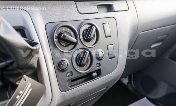 Acheter Import Voiture Nissan Urvan Blanc à Import - Dubai, Estuaire Acheter Import Voiture Nissan Urvan Blanc à Import - Dubai, Estuaire