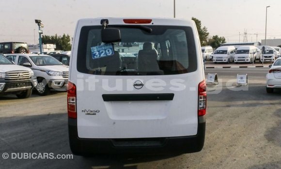 Acheter Import Voiture Nissan Urvan Blanc à Import - Dubai, Estuaire Acheter Import Voiture Nissan Urvan Blanc à Import - Dubai, Estuaire