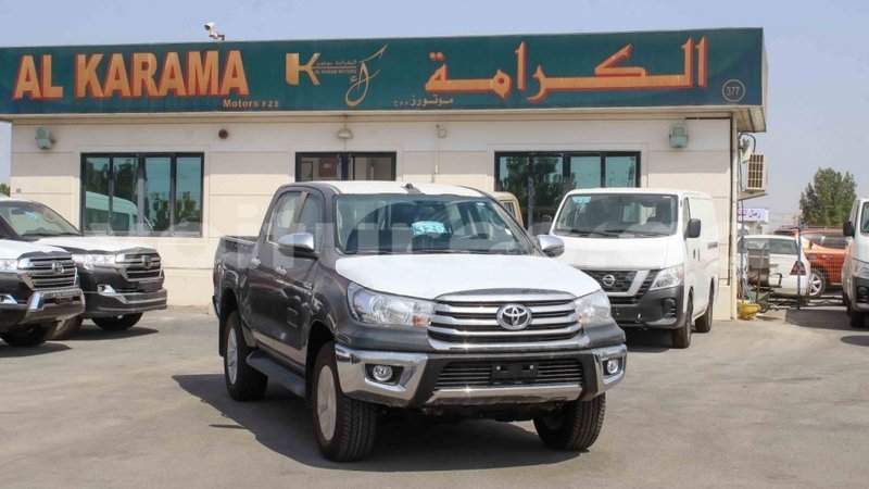 Big with watermark toyota hilux estuaire import dubai 5374