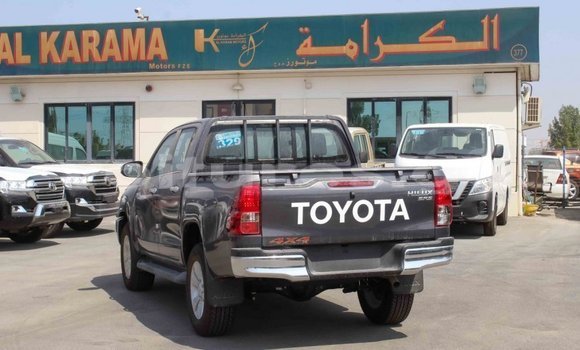 Sayi Imported Toyota Hilux Sauran Mota in Import - Dubai a estuary Sayi Imported Toyota Hilux Sauran Mota in Import - Dubai a estuary