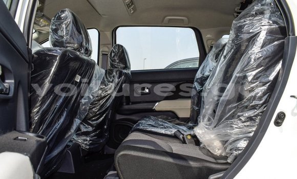 Acheter Import Voiture Toyota Rush Blanc à Import - Dubai, Estuaire Acheter Import Voiture Toyota Rush Blanc à Import - Dubai, Estuaire