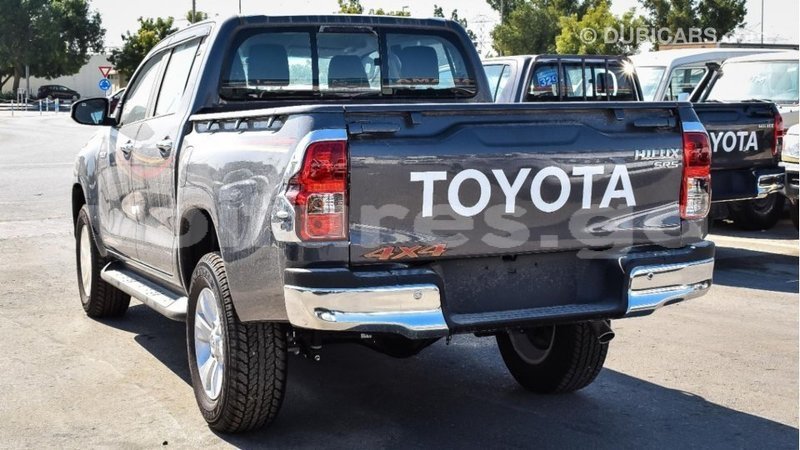 Big with watermark toyota hilux estuary import dubai 5376