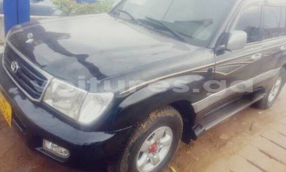 Sayi Na hannu Toyota Land Cruiser Black Mota in Libreville a estuary Sayi Na hannu Toyota Land Cruiser Black Mota in Libreville a estuary
