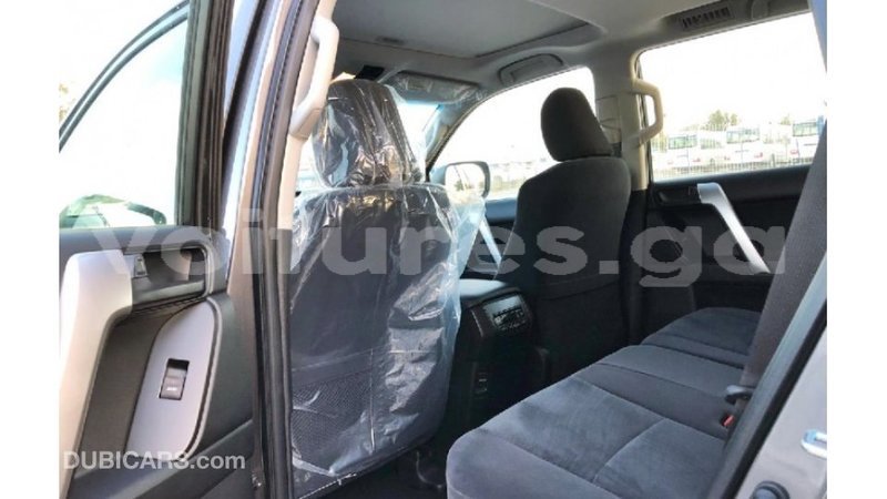 Big with watermark toyota prado estuaire import dubai 5379