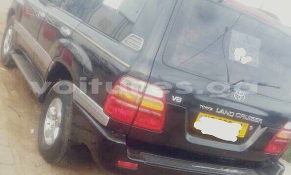 Sayi Na hannu Toyota Land Cruiser Black Mota in Libreville a estuary Sayi Na hannu Toyota Land Cruiser Black Mota in Libreville a estuary