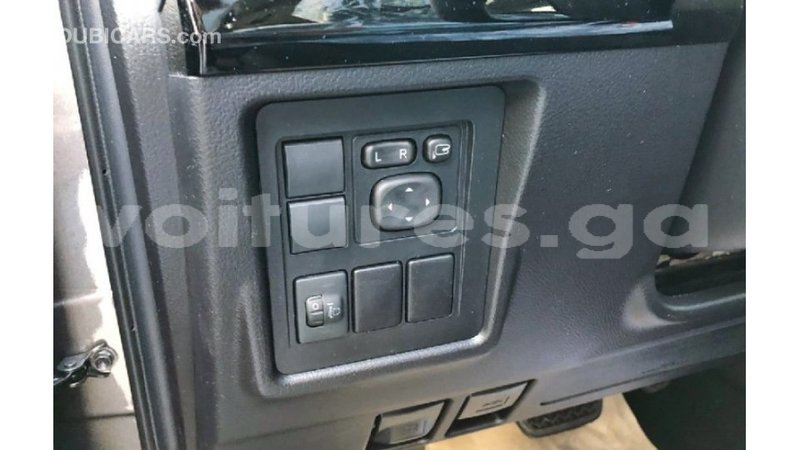 Big with watermark toyota prado estuaire import dubai 5379