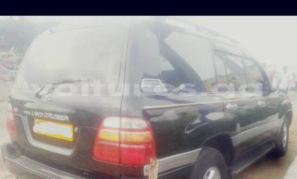 Sayi Na hannu Toyota Land Cruiser Black Mota in Libreville a estuary Sayi Na hannu Toyota Land Cruiser Black Mota in Libreville a estuary