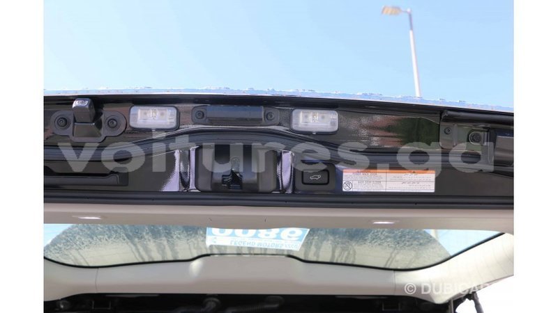 Big with watermark toyota land cruiser estuary import dubai 5382