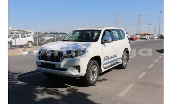 Acheter Import Voiture Toyota Prado Blanc à Import - Dubai, Estuaire Acheter Import Voiture Toyota Prado Blanc à Import - Dubai, Estuaire