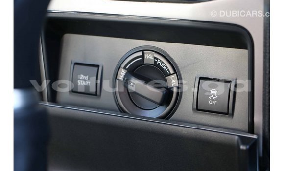 Acheter Import Voiture Toyota Prado Blanc à Import - Dubai, Estuaire Acheter Import Voiture Toyota Prado Blanc à Import - Dubai, Estuaire