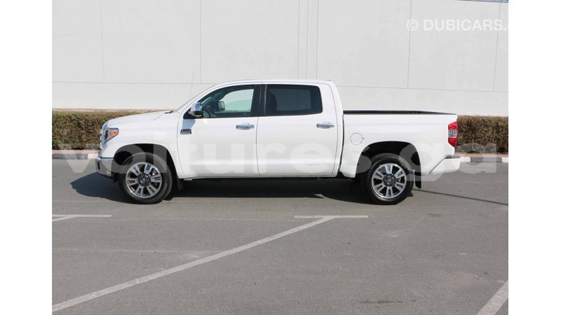 Big with watermark toyota tundra estuary import dubai 5385