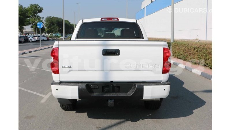 Big with watermark toyota tundra estuary import dubai 5385