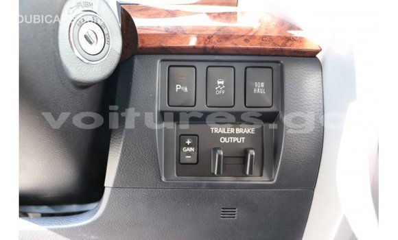 Acheter Import Voiture Toyota Tundra Blanc à Import - Dubai, Estuaire Acheter Import Voiture Toyota Tundra Blanc à Import - Dubai, Estuaire