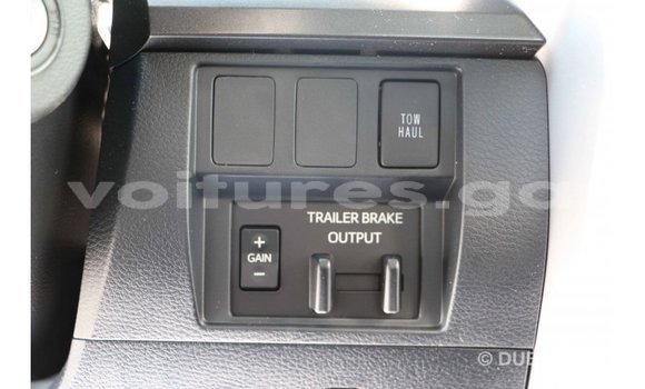 Acheter Import Voiture Toyota Tundra Blanc à Import - Dubai, Estuaire Acheter Import Voiture Toyota Tundra Blanc à Import - Dubai, Estuaire