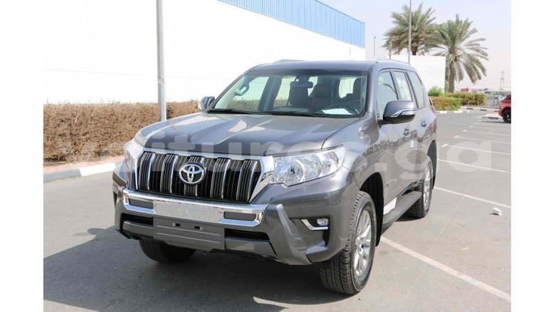 Big with watermark toyota prado estuary import dubai 5387