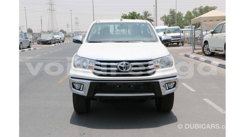 Big with watermark toyota hilux estuary import dubai 5388