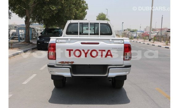 Buy Import Toyota Hilux White Car in Import - Dubai in Estuary Buy Import Toyota Hilux White Car in Import - Dubai in Estuary