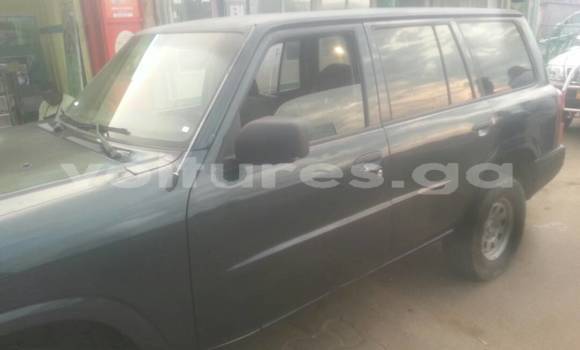 Sayi Na hannu Nissan Patrol Black Mota in Libreville a estuary Sayi Na hannu Nissan Patrol Black Mota in Libreville a estuary