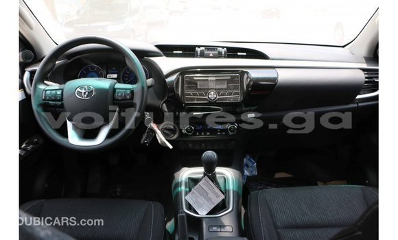 Buy Import Toyota Hilux White Car in Import - Dubai in Estuary Buy Import Toyota Hilux White Car in Import - Dubai in Estuary