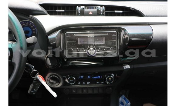 Buy Import Toyota Hilux White Car in Import - Dubai in Estuary Buy Import Toyota Hilux White Car in Import - Dubai in Estuary
