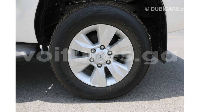 Big with watermark toyota hilux estuary import dubai 5388