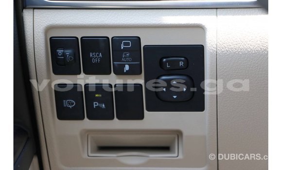Acheter Import Voiture Toyota Land Cruiser Blanc à Import - Dubai, Estuaire Acheter Import Voiture Toyota Land Cruiser Blanc à Import - Dubai, Estuaire