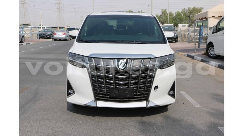 Big with watermark toyota alphard estuary import dubai 5390