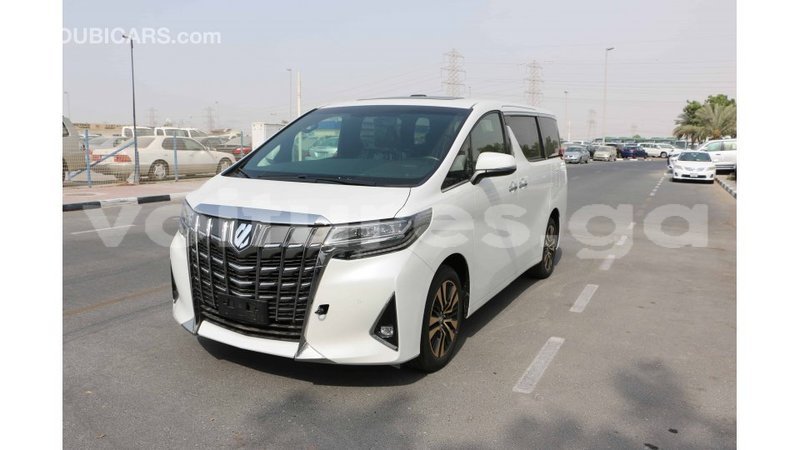 Big with watermark toyota alphard estuary import dubai 5390