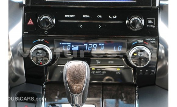 Acheter Import Voiture Toyota Alphard Blanc à Import - Dubai, Estuaire Acheter Import Voiture Toyota Alphard Blanc à Import - Dubai, Estuaire