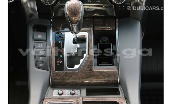 Acheter Import Voiture Toyota Alphard Blanc à Import - Dubai, Estuaire Acheter Import Voiture Toyota Alphard Blanc à Import - Dubai, Estuaire