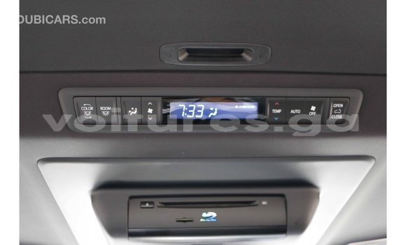 Acheter Import Voiture Toyota Alphard Blanc à Import - Dubai, Estuaire Acheter Import Voiture Toyota Alphard Blanc à Import - Dubai, Estuaire