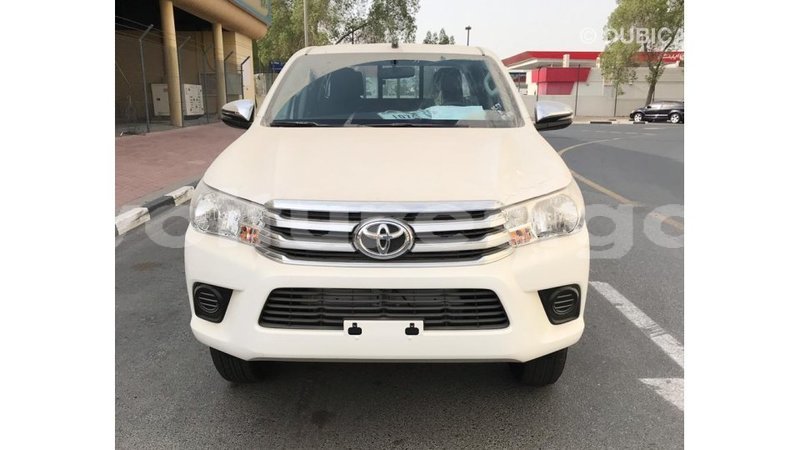 Big with watermark toyota hilux estuary import dubai 5391