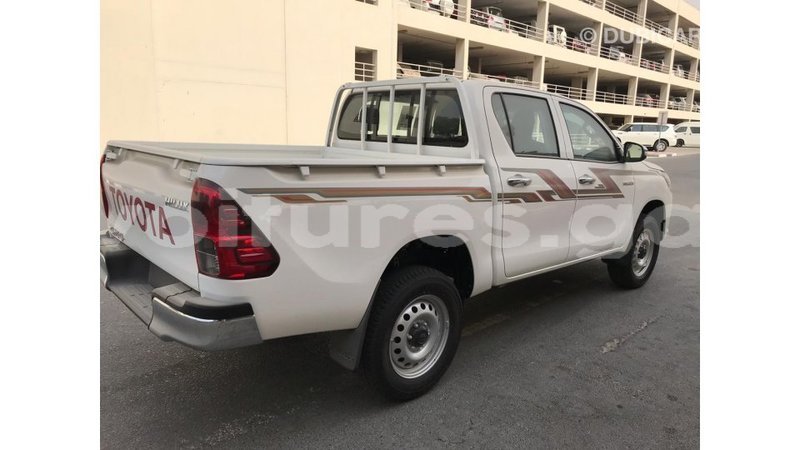 Big with watermark toyota hilux estuary import dubai 5391