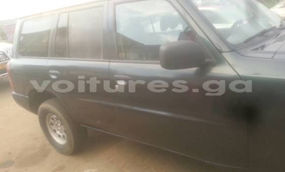 Sayi Na hannu Nissan Patrol Black Mota in Libreville a estuary Sayi Na hannu Nissan Patrol Black Mota in Libreville a estuary