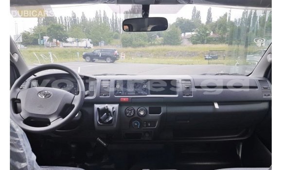 Acheter Import Voiture Toyota Hiace Blanc à Import - Dubai, Estuaire Acheter Import Voiture Toyota Hiace Blanc à Import - Dubai, Estuaire