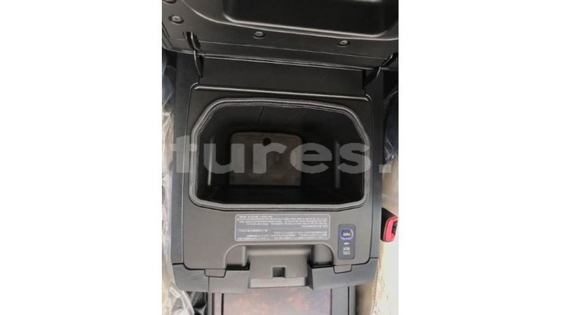 Big with watermark toyota land cruiser estuary import dubai 5397