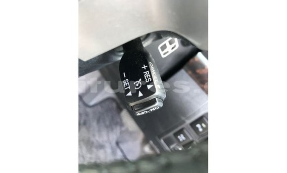 Acheter Import Voiture Toyota Land Cruiser Noir à Import - Dubai, Estuaire Acheter Import Voiture Toyota Land Cruiser Noir à Import - Dubai, Estuaire